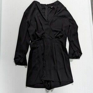 TopShop Size‎ 6 Black Crepe Romper